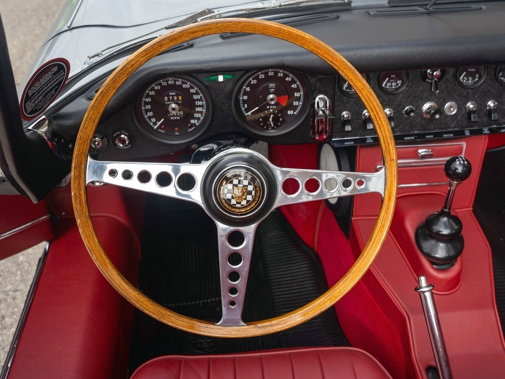 1965 Jaguar E-Type Roadster - Image 24