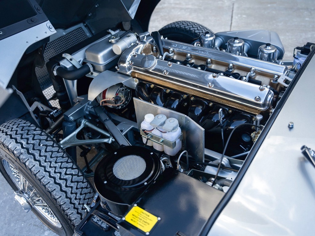 1965 Jaguar E-Type Roadster - Image 39