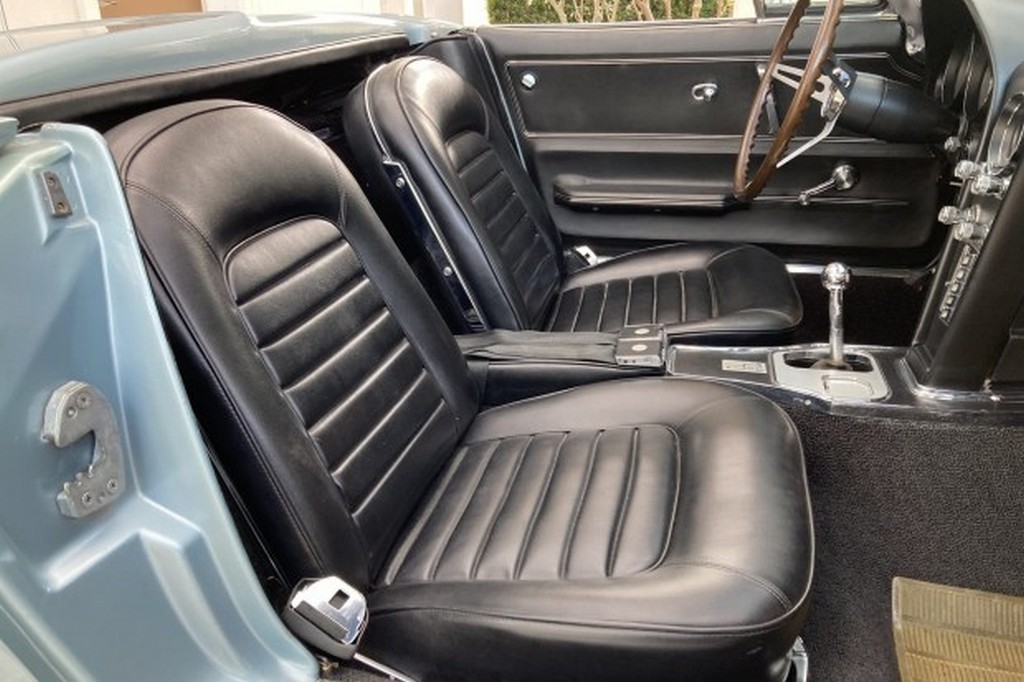 1966 Chevrolet Corvette Convertible 427/390 L36 4-Speed - Image 3