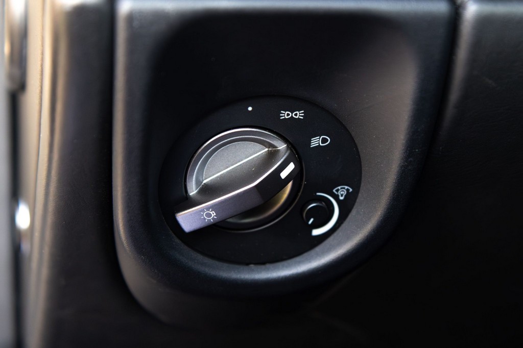 2005 Aston Martin DB9 - Image 20