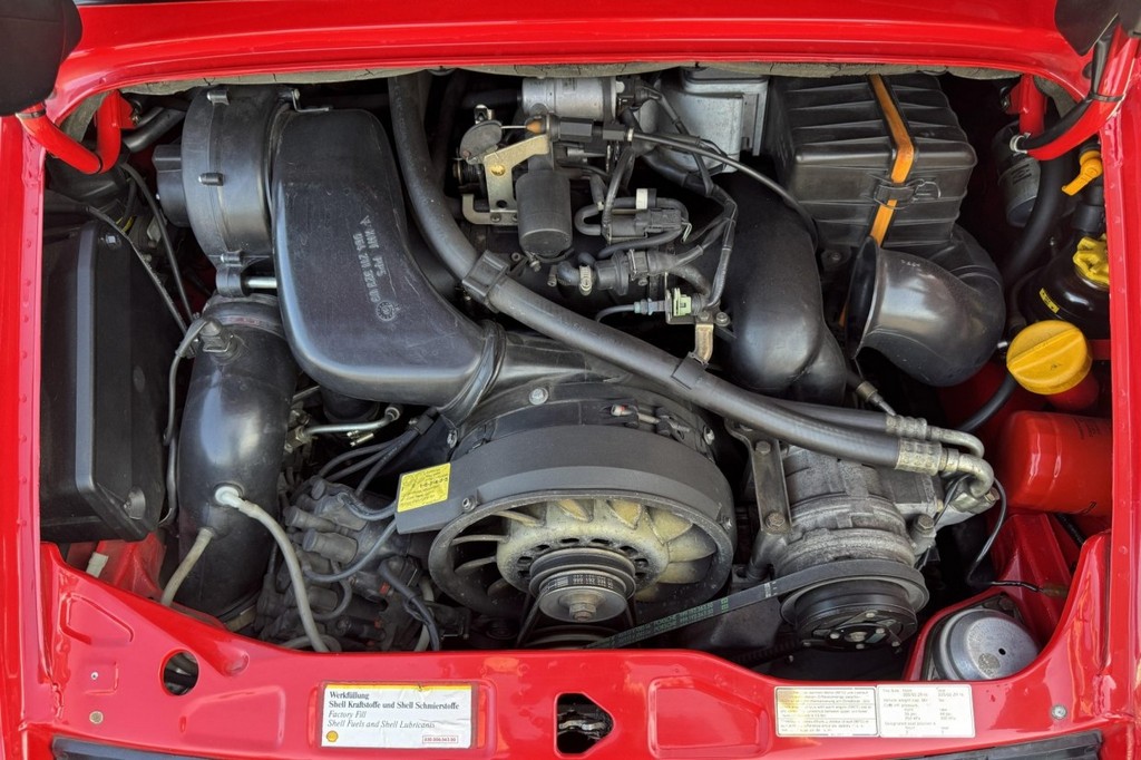 1991 Porsche 911 Carrera 2 Coupe - Image 22