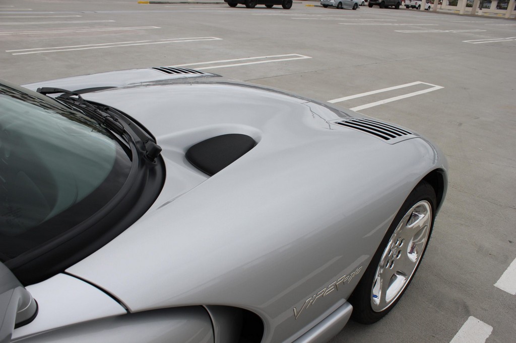 1999 Dodge Viper RT/10 - Image 16