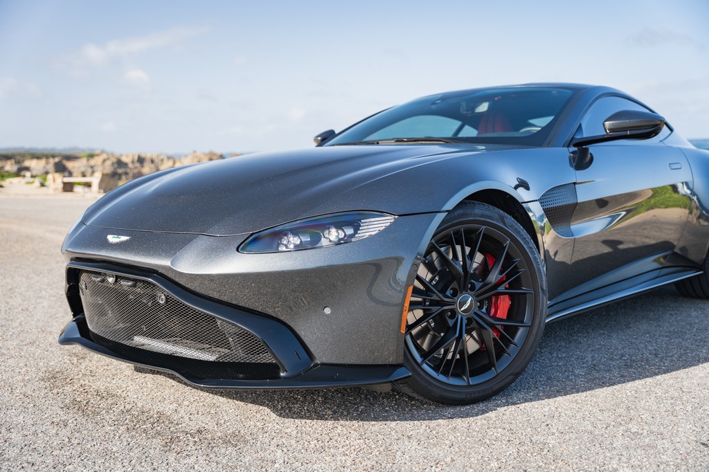 2021 Aston Martin Vantage Coupe - Image 6