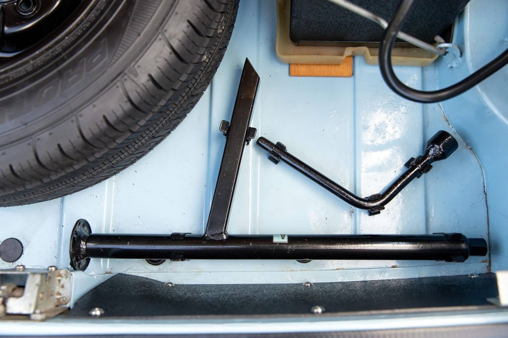 1965 Sunbeam Tiger Mk 1 - Image 187