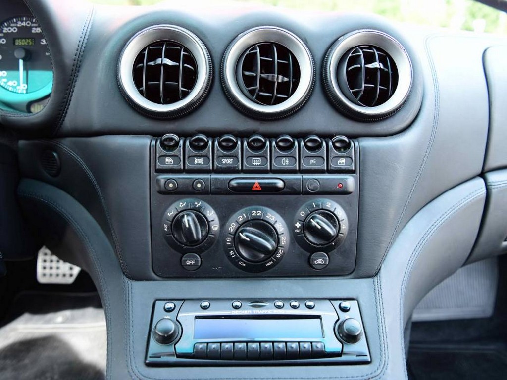 2002 Ferrari 575 Maranello F1 - Image 28