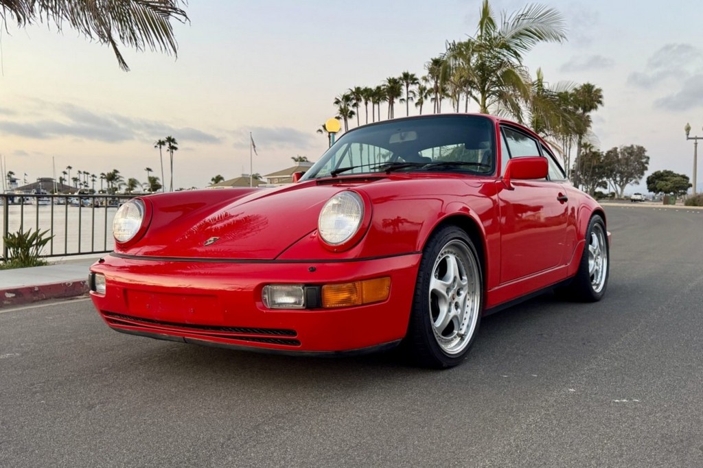 1991 Porsche 911 Carrera 2 Coupe - Image 26