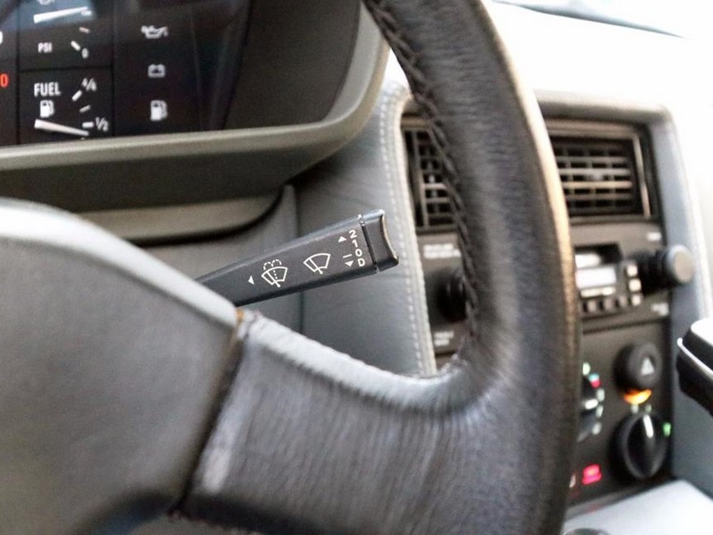 1983 DeLorean DMC‑12 - Image 34