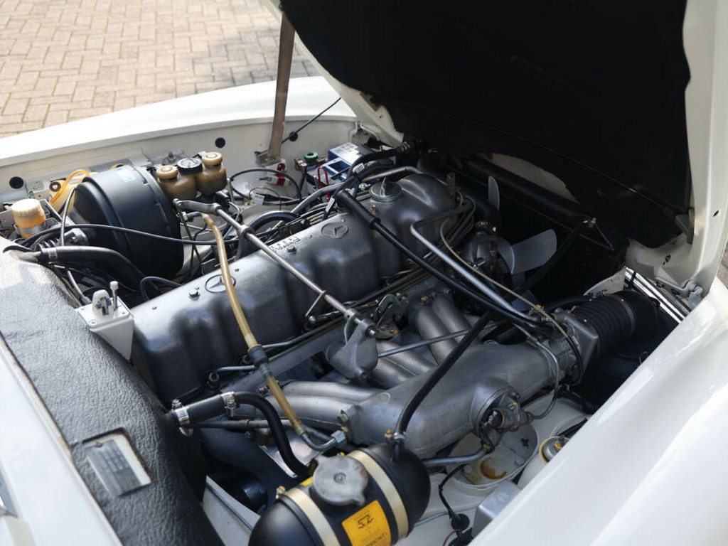 1969 Mercedes-Benz 280 SL “Pagoda” - Image 32