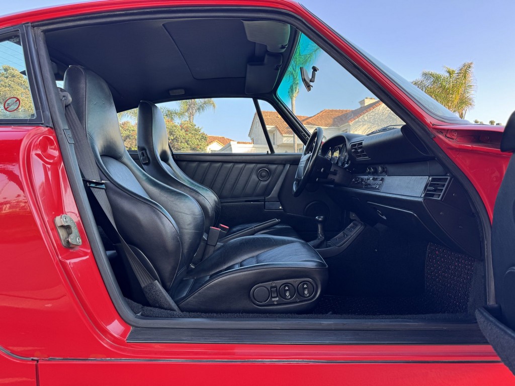 1991 Porsche 911 Carrera 2 Coupe - Image 34