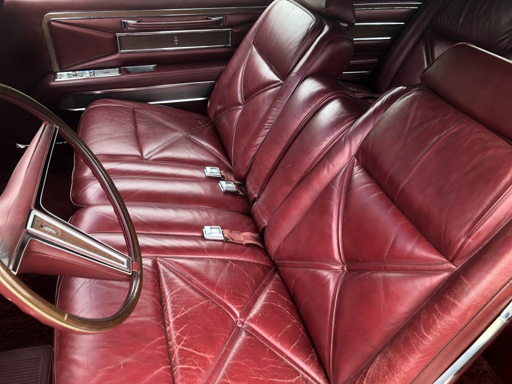 1971 Lincoln Continental Mark III - Image 25