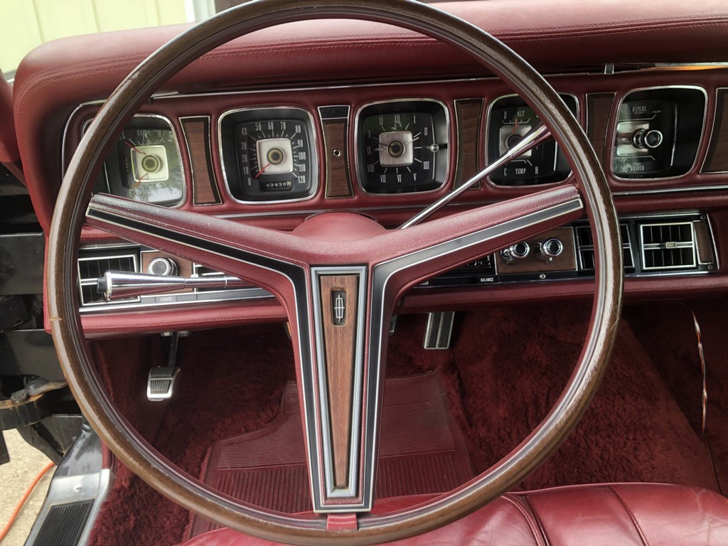 1971 Lincoln Continental Mark III - Image 26