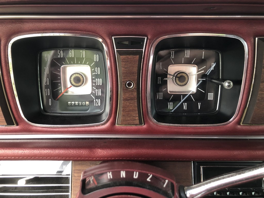 1971 Lincoln Continental Mark III - Image 27