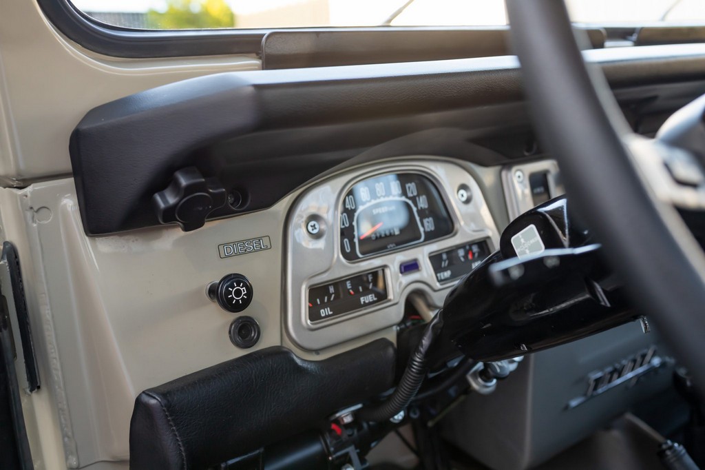 1984 Toyota Land Cruiser HJ47 Pickup - Image 48