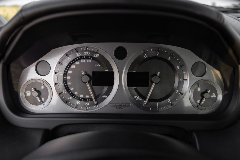 2005 Aston Martin DB9 - Image 39