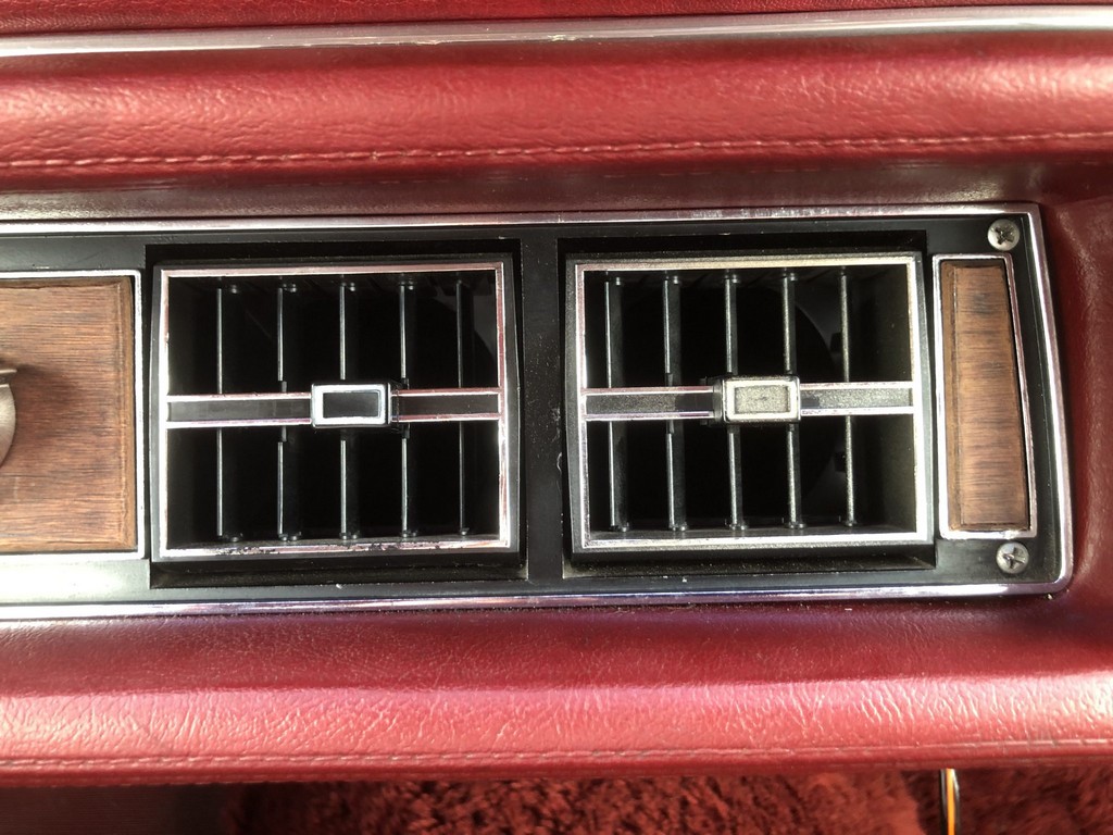 1971 Lincoln Continental Mark III - Image 31