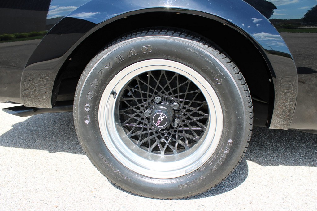 1987 Buick GNX - Image 34