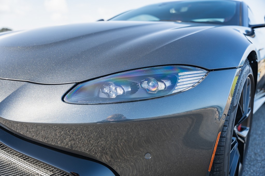 2021 Aston Martin Vantage Coupe - Image 23