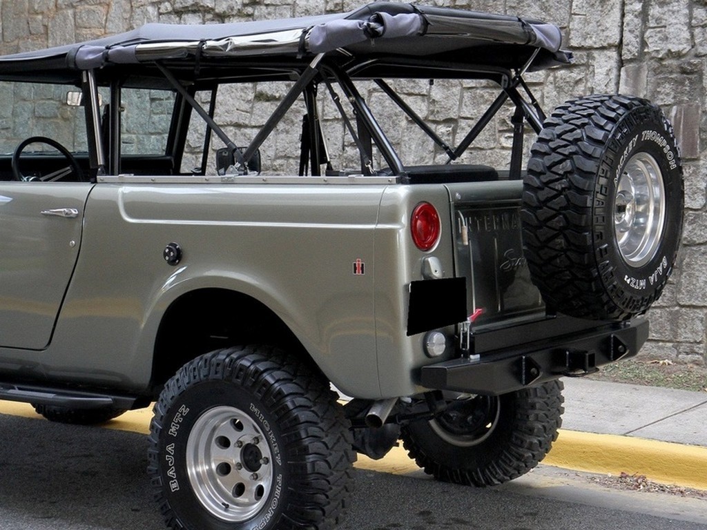 1970 International Scout 800A - Image 12