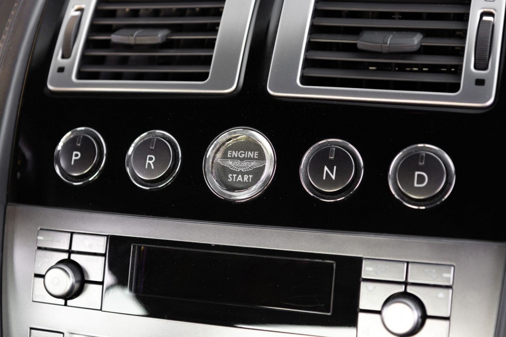 2005 Aston Martin DB9 - Image 43