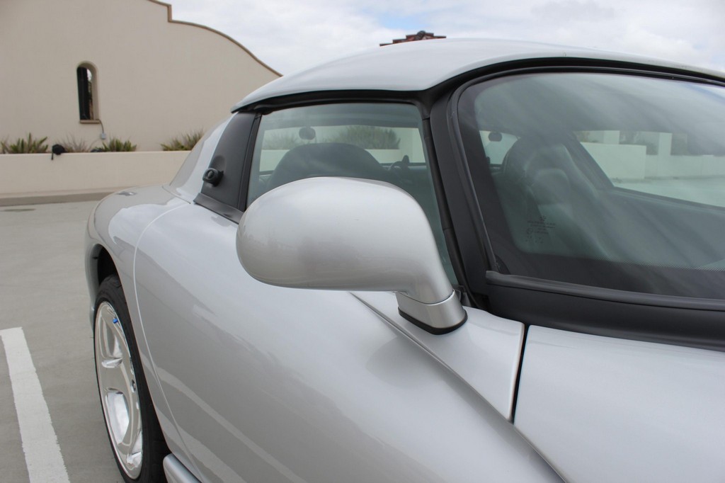 1999 Dodge Viper RT/10 - Image 36