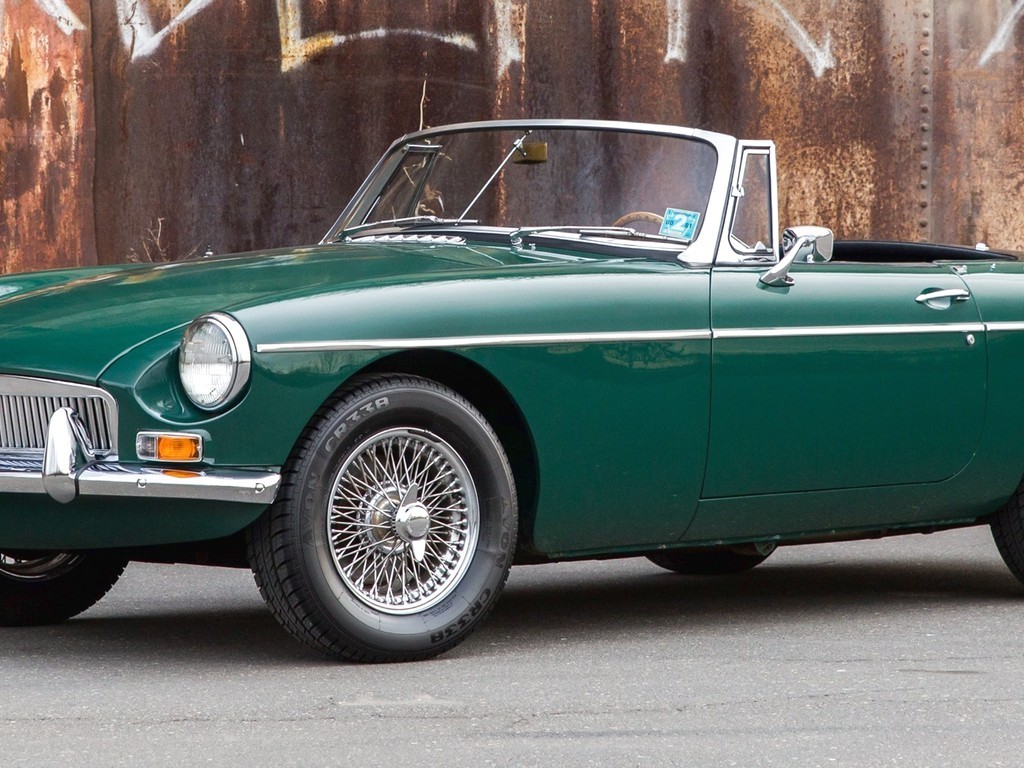 1966 MG B Roadster - Image 7