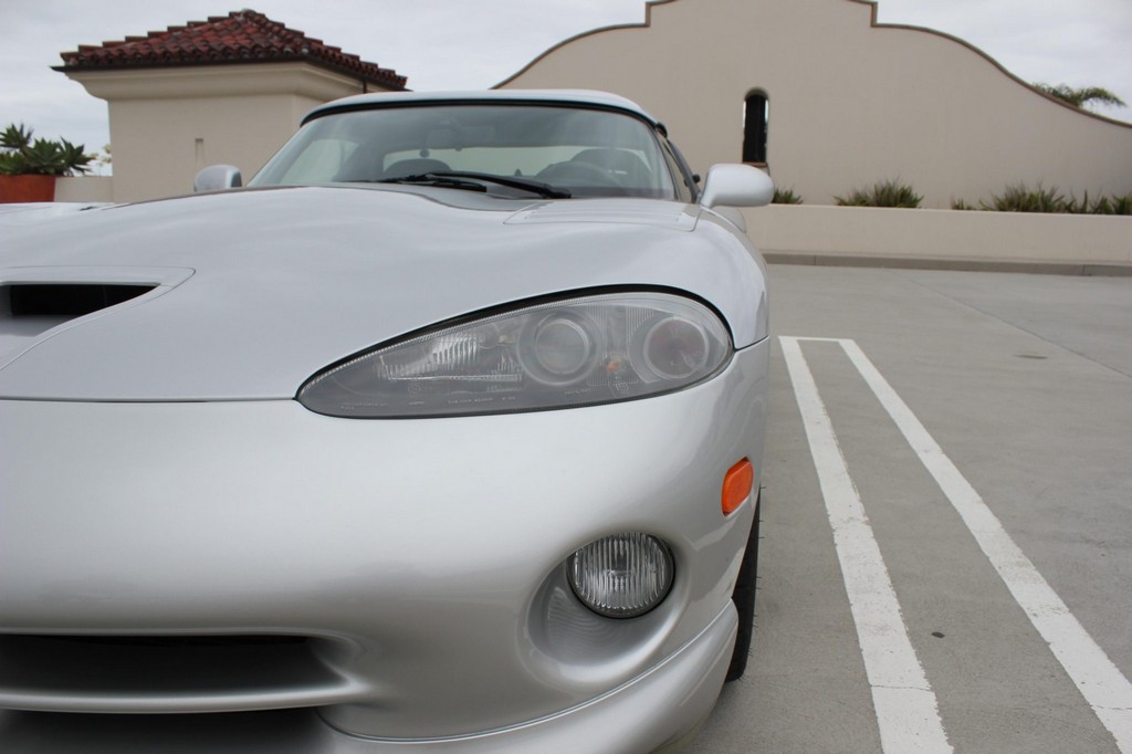 1999 Dodge Viper RT/10 - Image 38