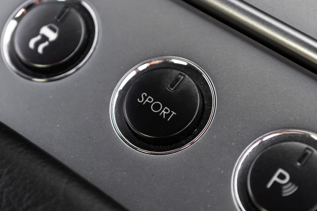 2005 Aston Martin DB9 - Image 51