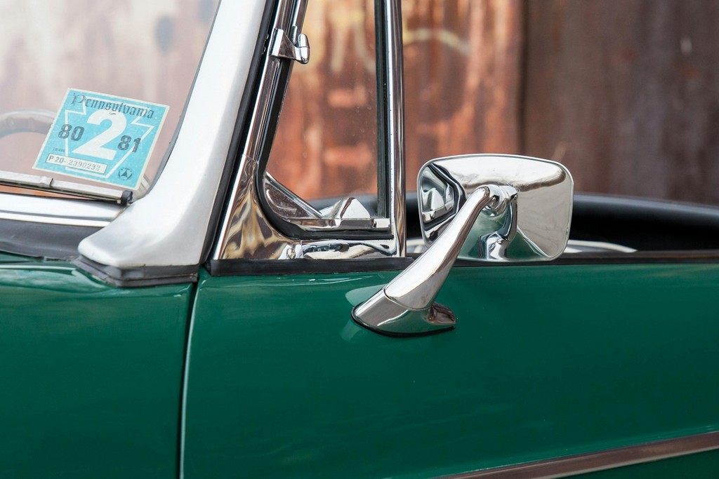 1966 MG B Roadster - Image 13