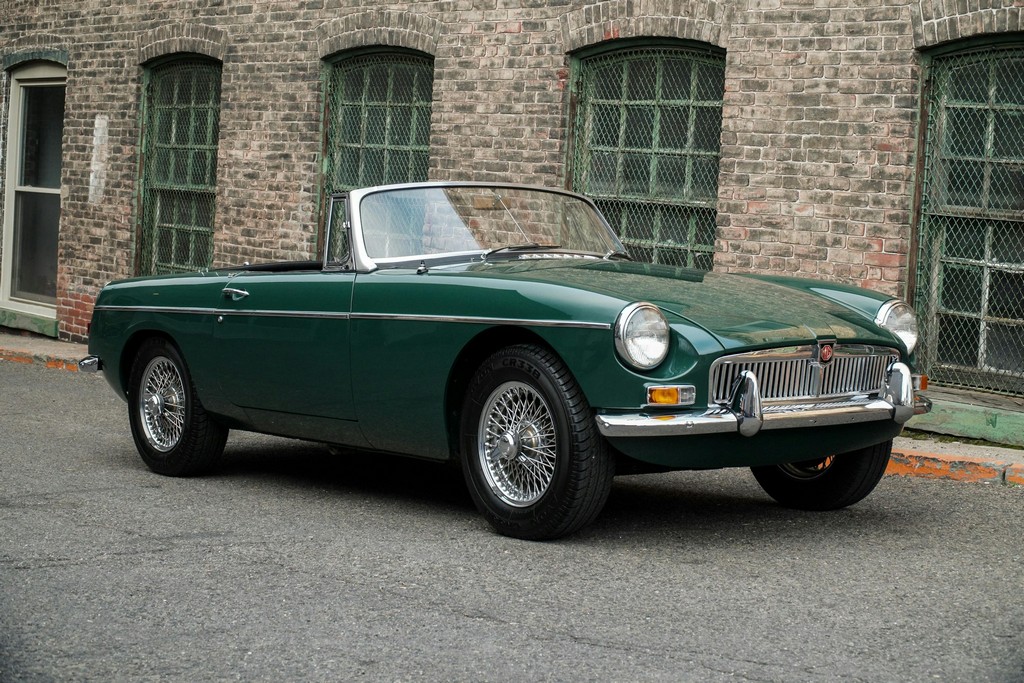 1966 MG B Roadster - Image 15