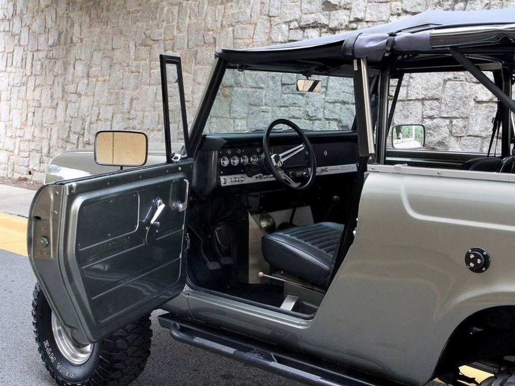 1970 International Scout 800A - Image 24