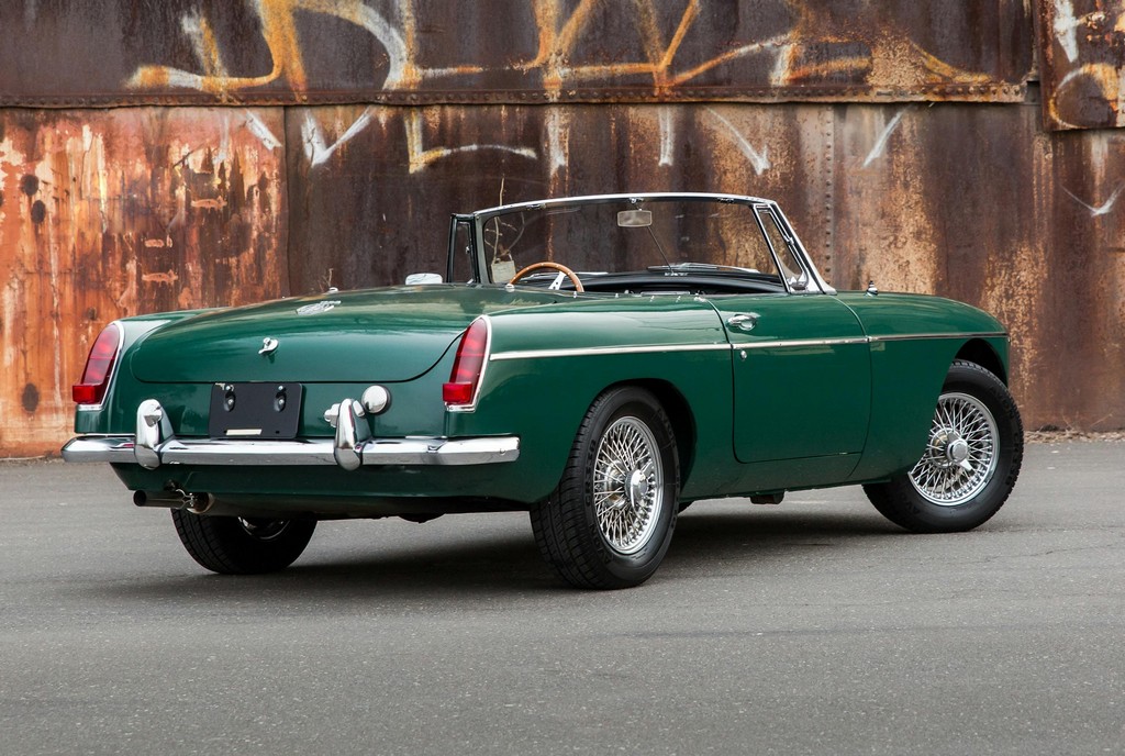 1966 MG B Roadster - Image 16