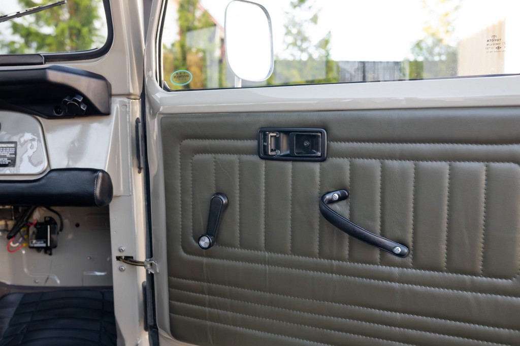 1984 Toyota Land Cruiser HJ47 Pickup - Image 65