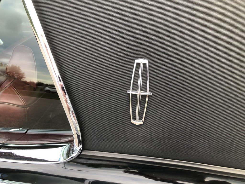 1971 Lincoln Continental Mark III - Image 46