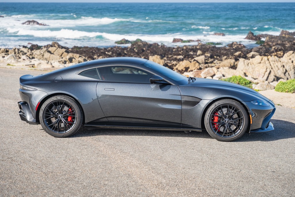 2021 Aston Martin Vantage Coupe - Image 40