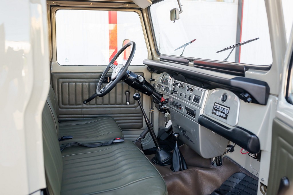 1984 Toyota Land Cruiser HJ47 Pickup - Image 68