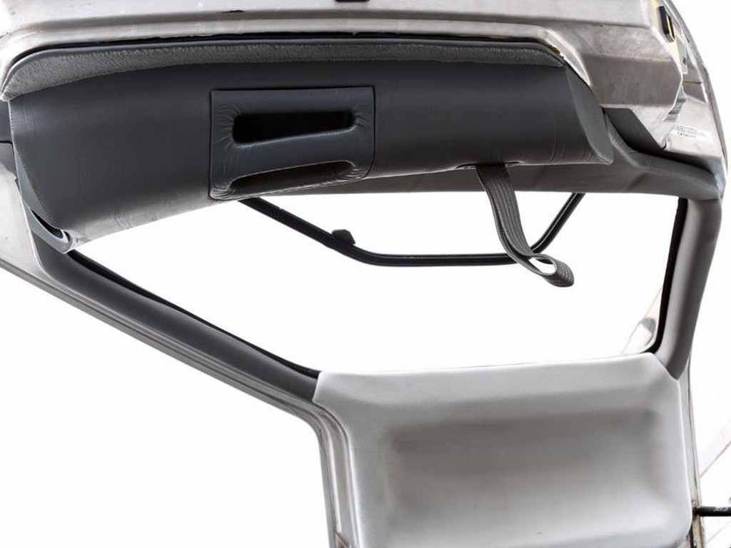 1983 DeLorean DMC‑12 - Image 2