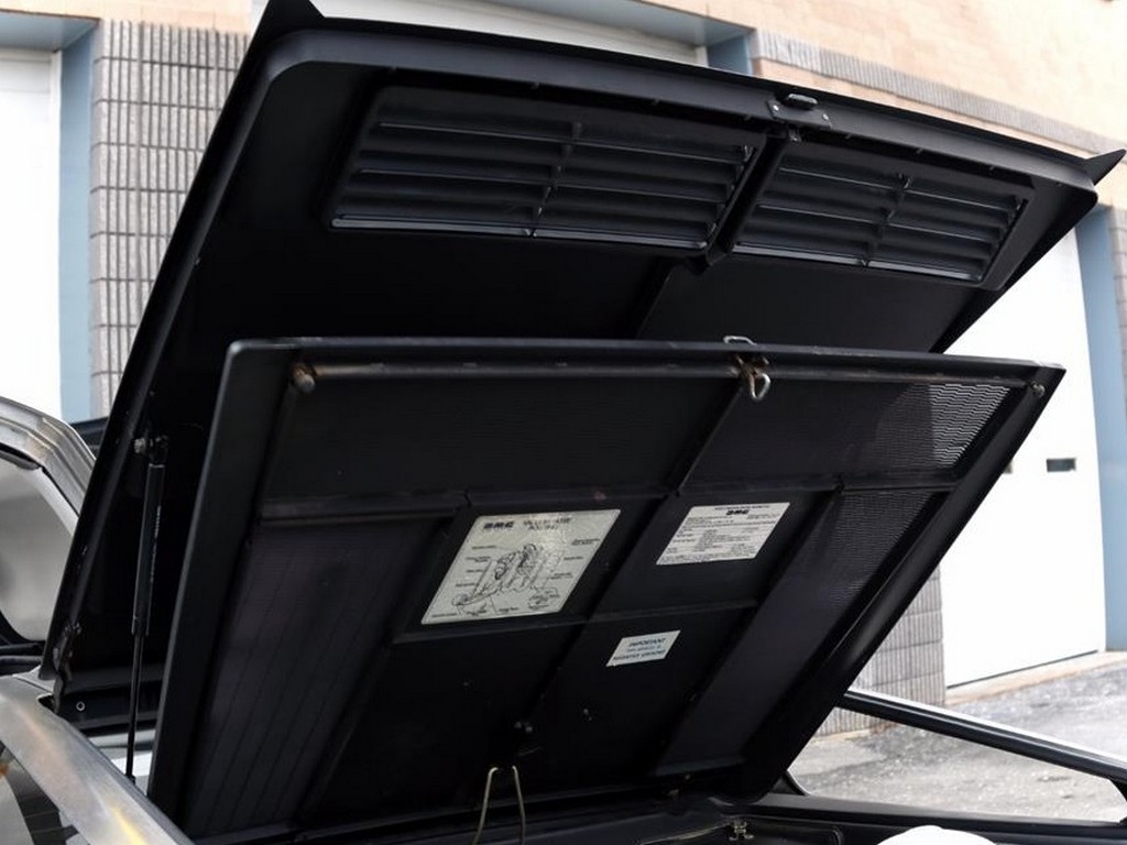 1983 DeLorean DMC‑12 - Image 3