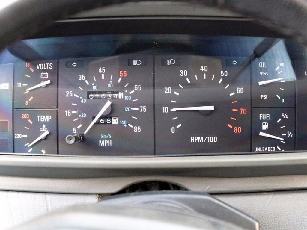 1983 DeLorean DMC‑12 - Image 4