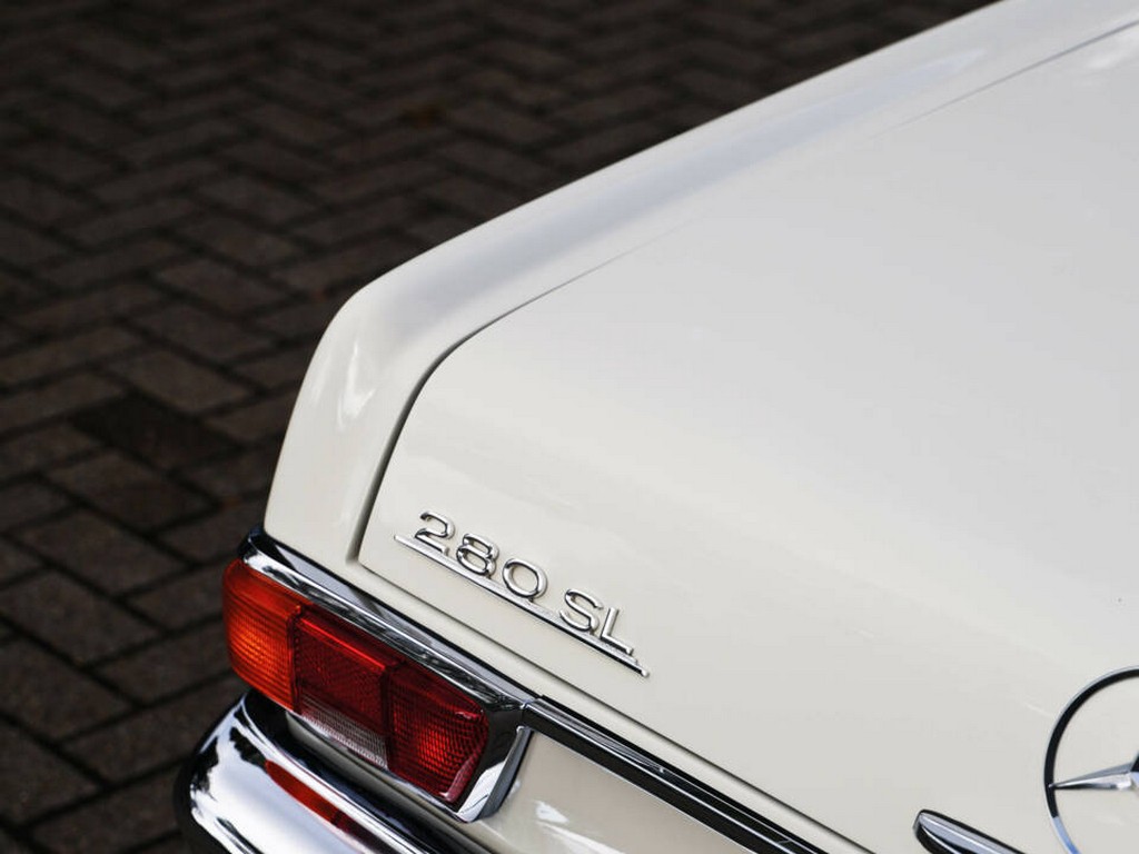 1969 Mercedes-Benz 280 SL “Pagoda” - Image 4