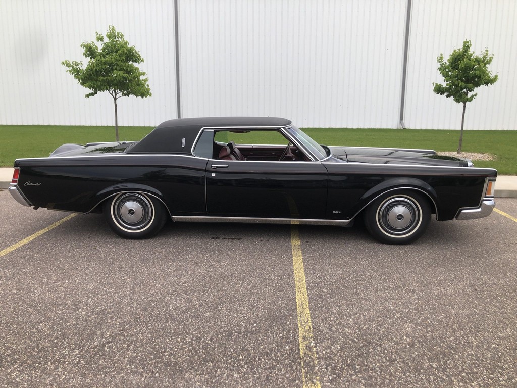 1971 Lincoln Continental Mark III - Image 55