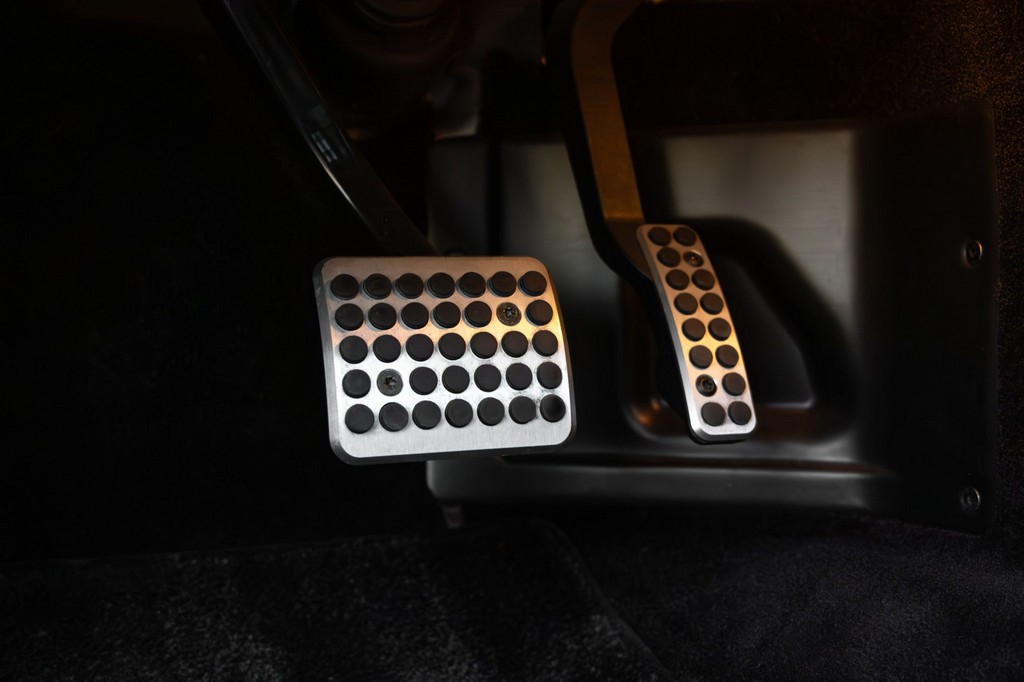 2005 Aston Martin DB9 - Image 65