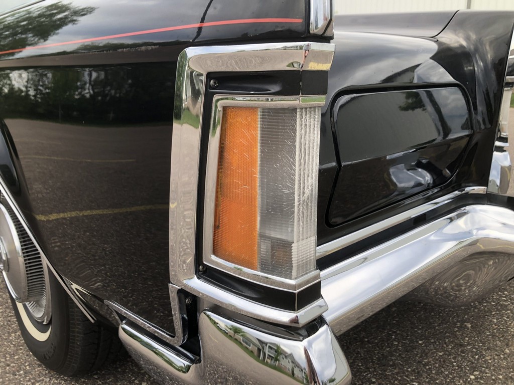 1971 Lincoln Continental Mark III - Image 57