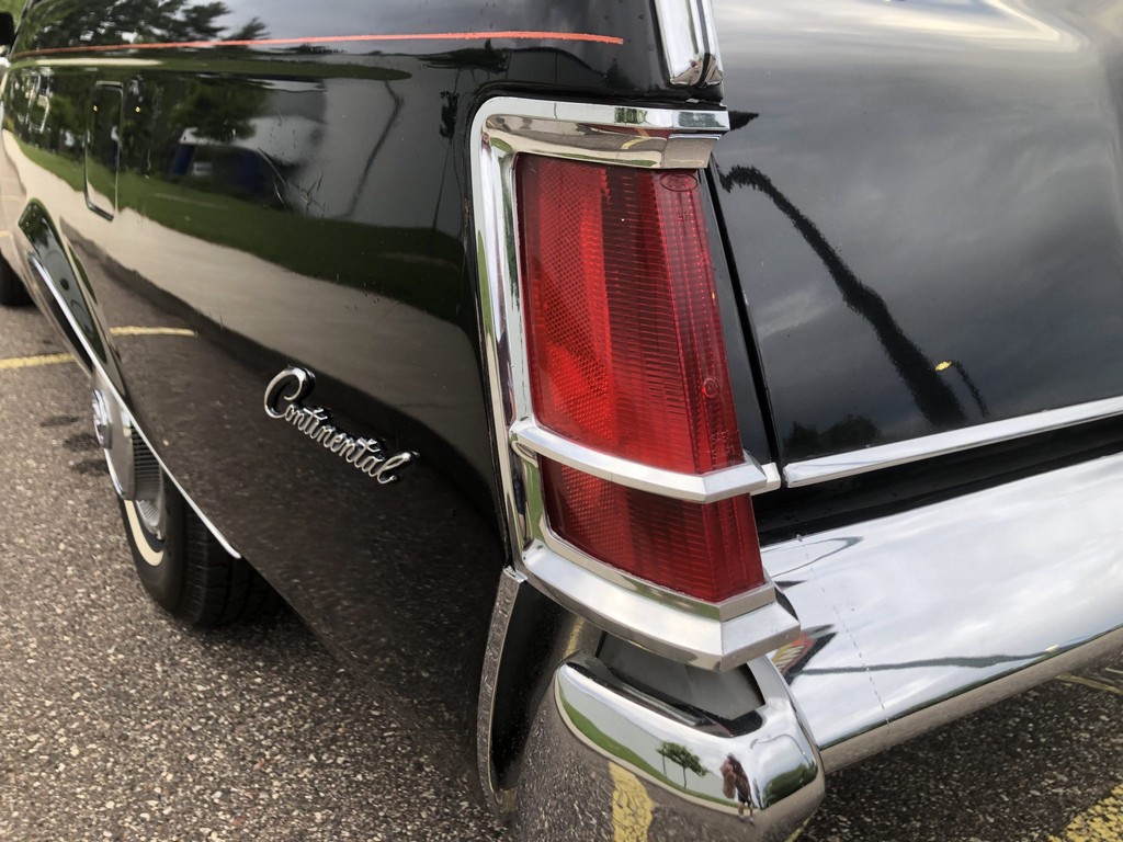 1971 Lincoln Continental Mark III - Image 58