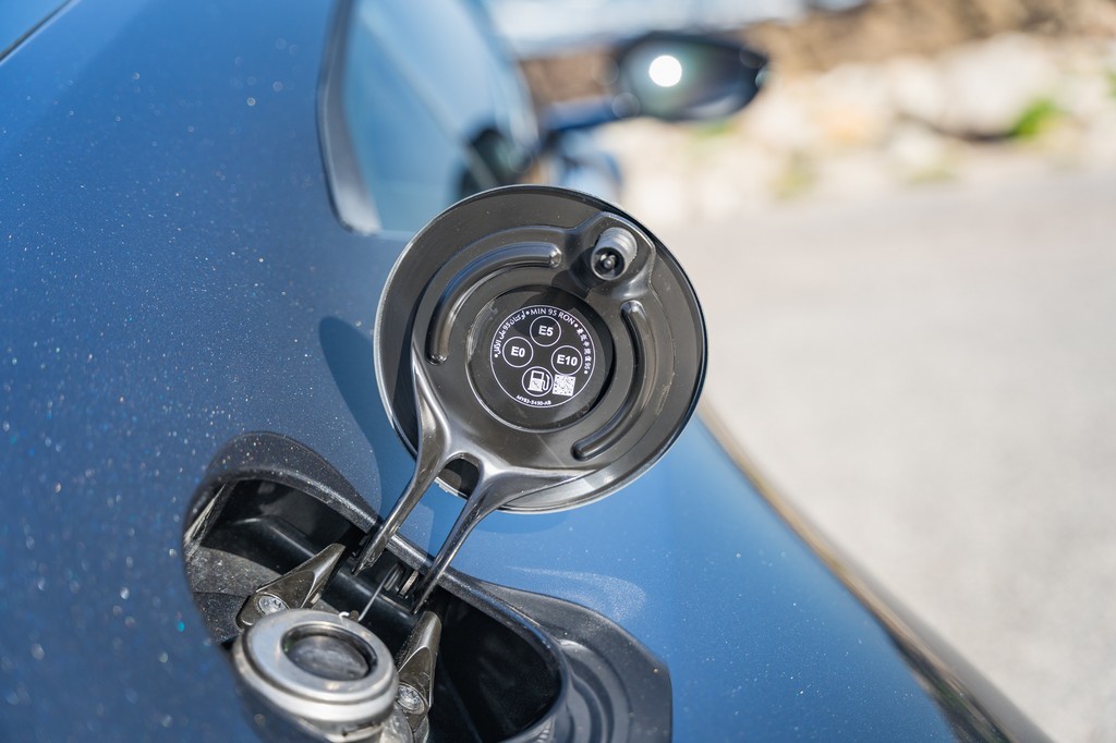 2021 Aston Martin Vantage Coupe - Image 52