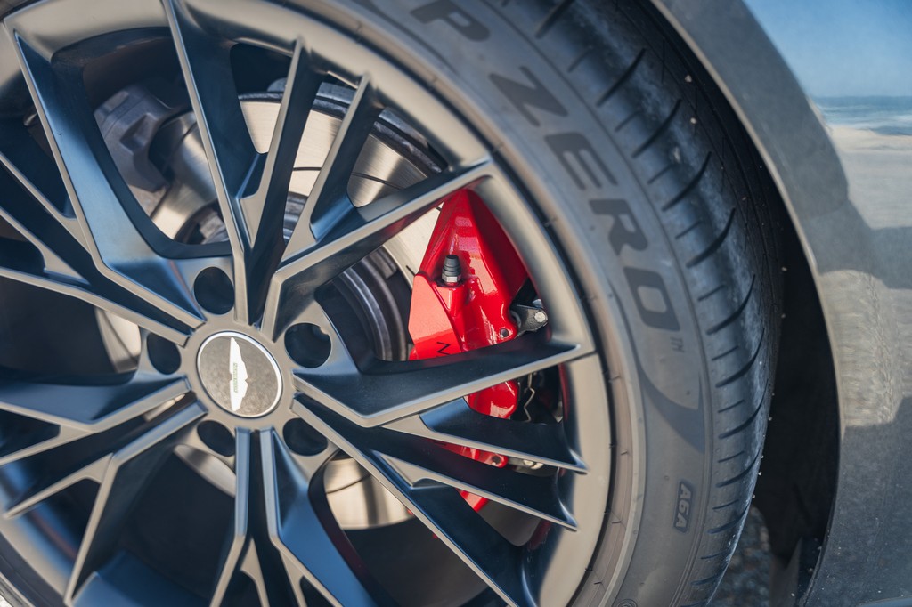 2021 Aston Martin Vantage Coupe - Image 53