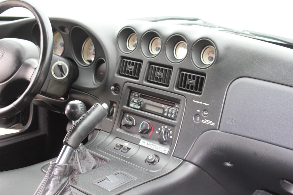 1999 Dodge Viper RT/10 - Image 7