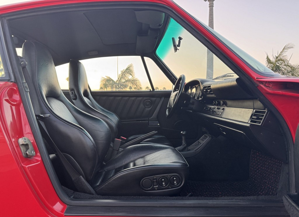 1991 Porsche 911 Carrera 2 Coupe - Image 5