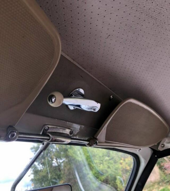 1958 Volkswagen Karmann Ghia 1200 - Image 2