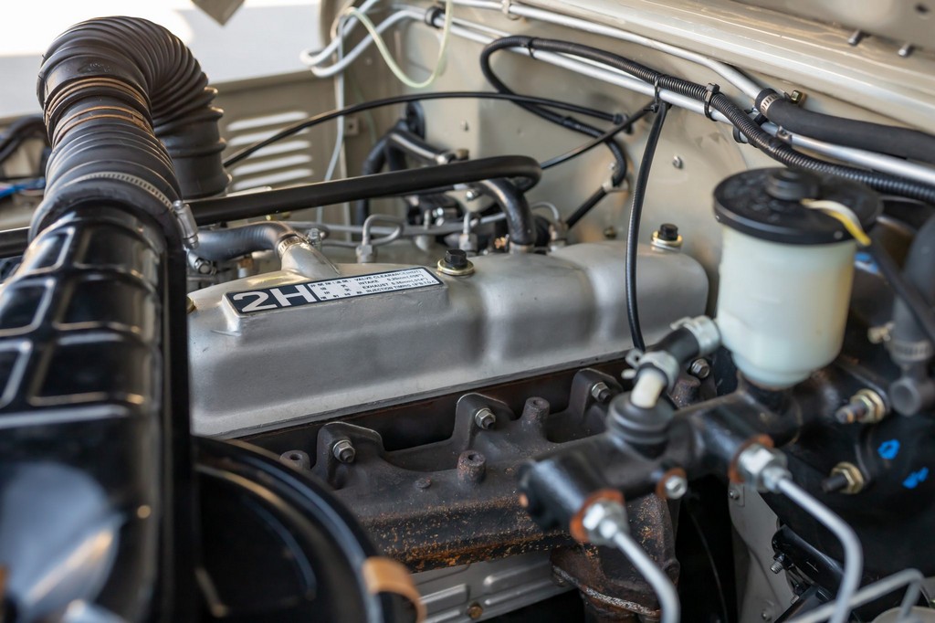 1984 Toyota Land Cruiser HJ47 Pickup - Image 105