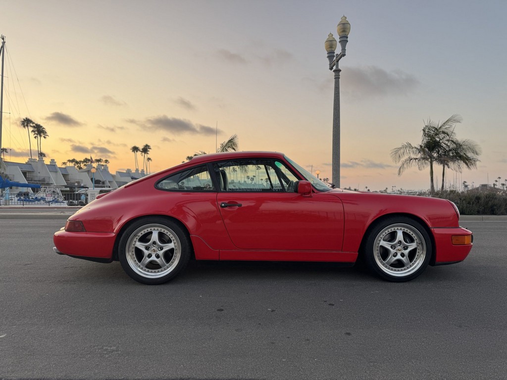 1991 Porsche 911 Carrera 2 Coupe - Image 10